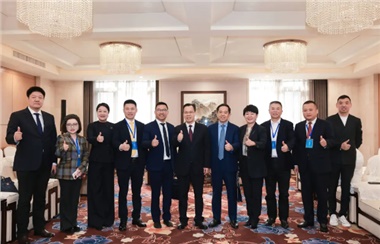 董事長譚光輝受邀出席湖南省光彩事業(yè)促進(jìn)會第五次會員代表大會